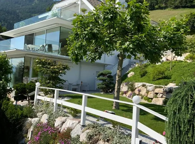 Weisse Am Millstaetter Obermillstatt